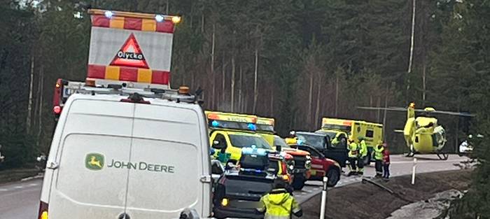 Frontalkrock p&aring; v&auml;g 70 &ndash; insats med helikopter