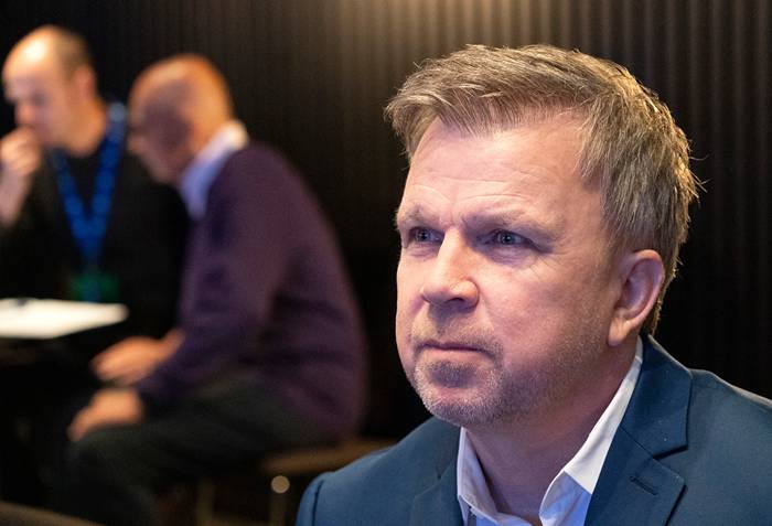 Richard Herrey lämnar M