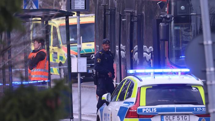 Man död – sköts på buss på Tyresö