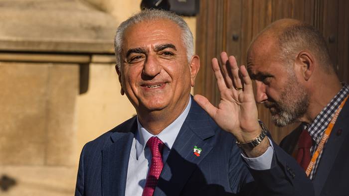 Aktion inf&ouml;r prinsens bes&ouml;k &ndash; dockor upph&auml;ngda