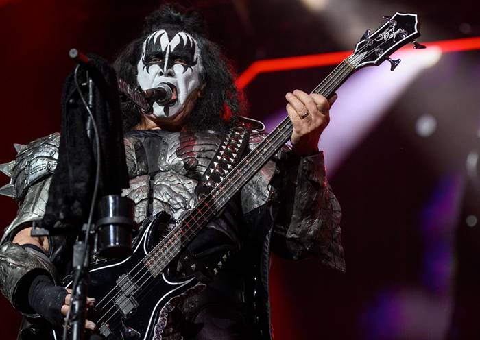 Gene Simmons i trafikolycka