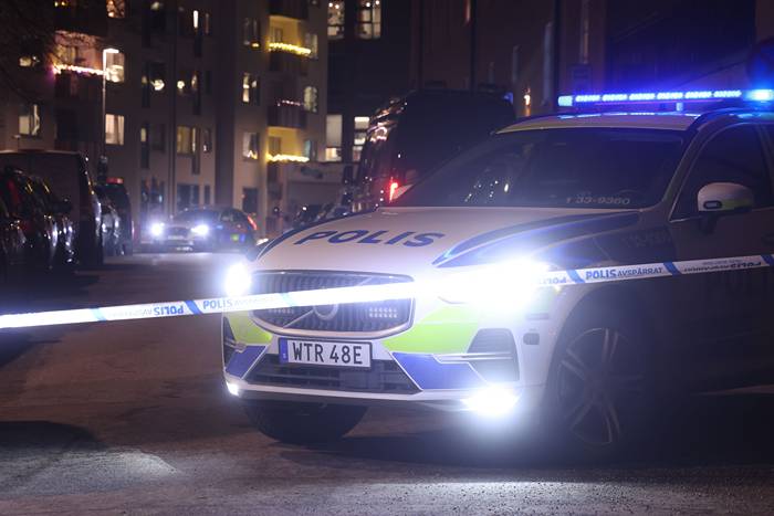 Misstänkt farligt föremål i Solna