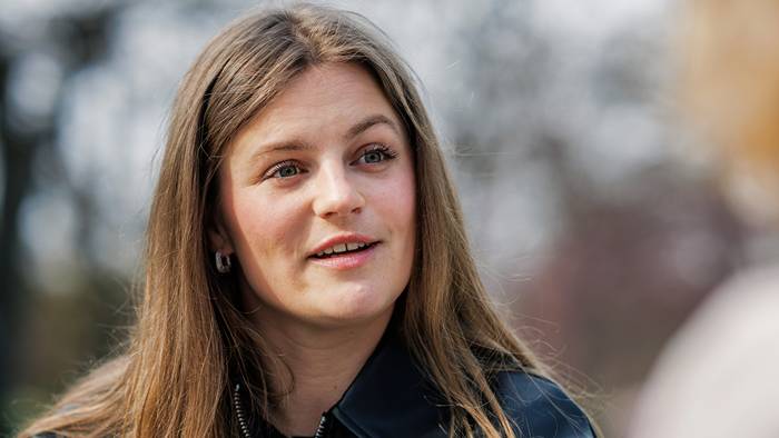 Regeringens p&aring;st&aring;ende &auml;r ett h&aring;n mot unga