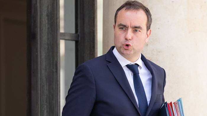 Frankrikes premiärminister avgår